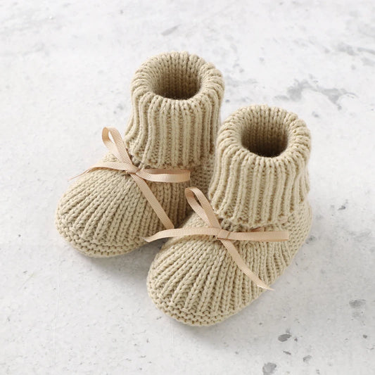 Newborn Baby Shoes Knitted Infant Girls Boys Boots Cute Butterfly-knot Toddler Walk Bed Shoes Warm 0-18M Accessories Hats Gloves